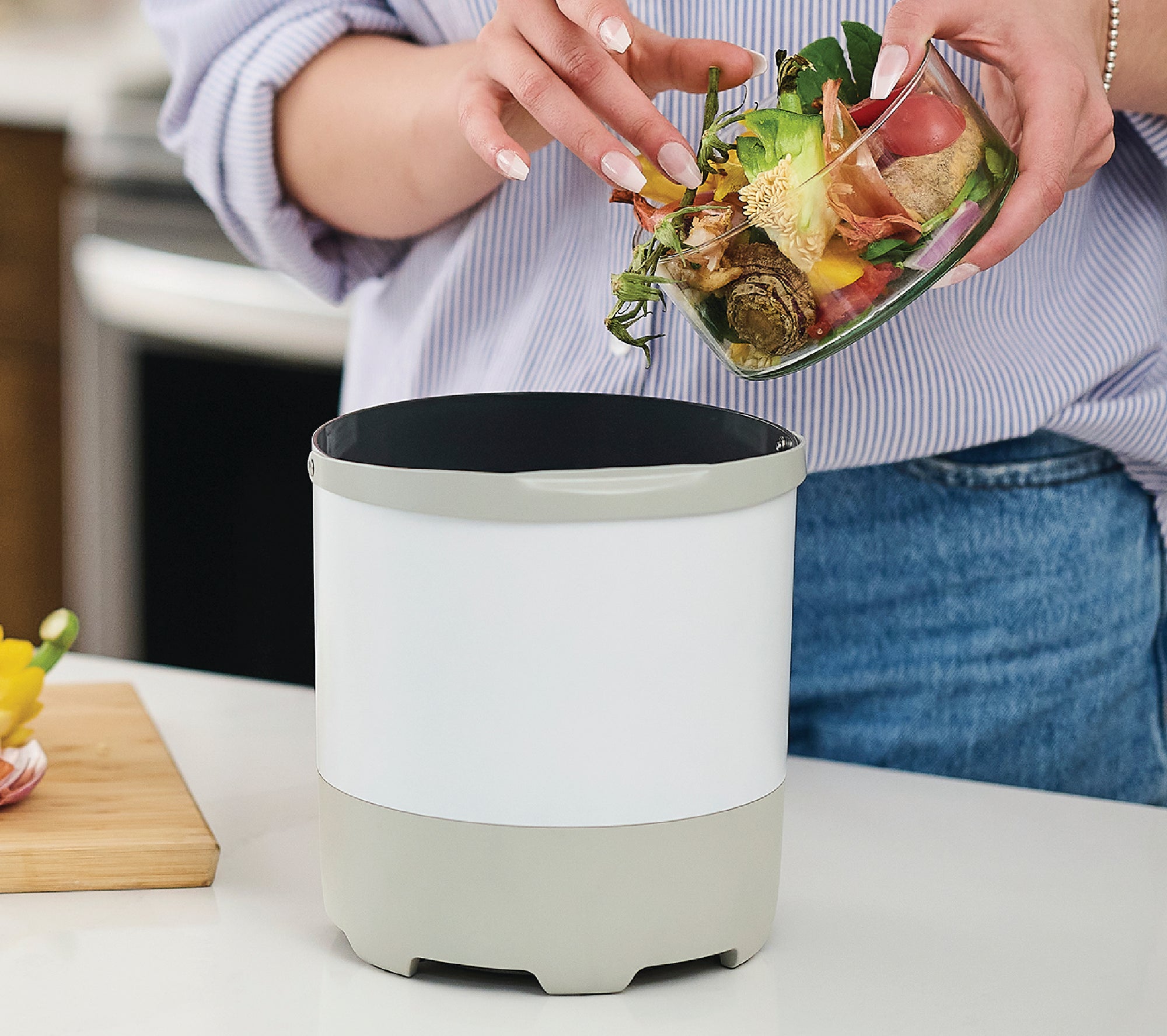 FoodCycler Eco 3 bucket full of food scraps